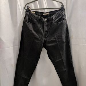 Levi's woman's Classic Black 80s Mom Jeans